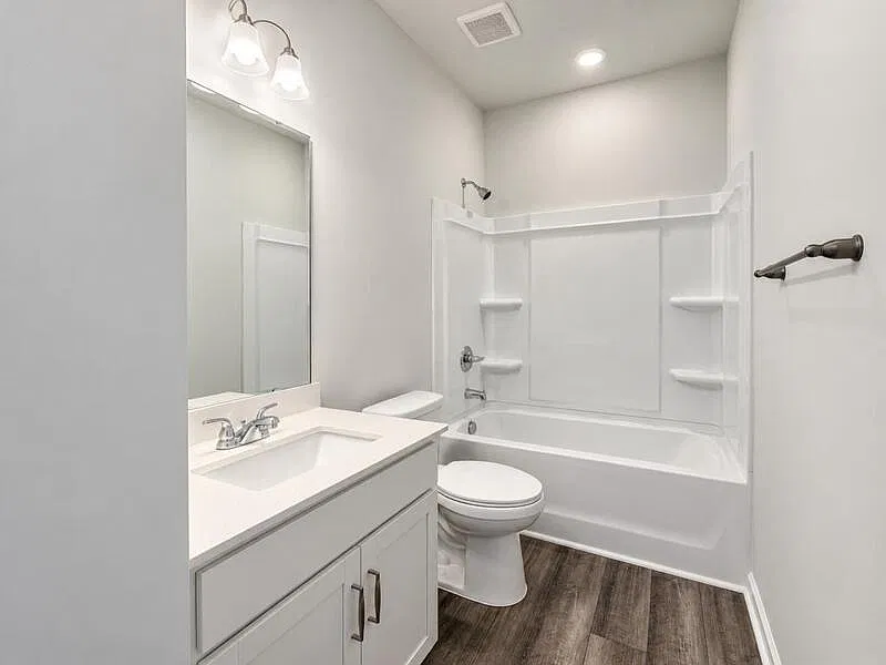 3 bed, 2.5 bath, 1500 sqft, $1,895 — Photo 2