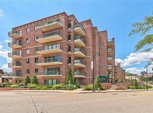 501 Grandview Ave APT 2002, Mt Washington, PA