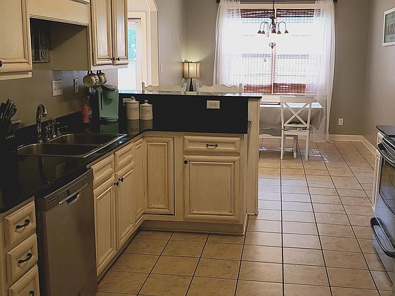 3rd image of 7807 Brent Hogue Dr