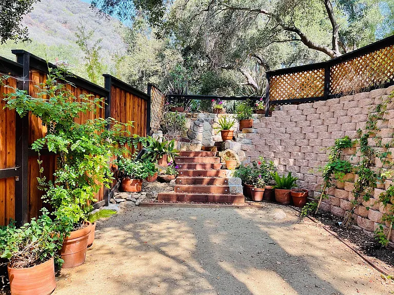 932 Old Topanga Canyon Rd — Photo 47