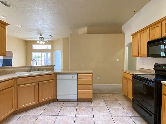 5th image of 7004 Luz Del Sol Pl NW