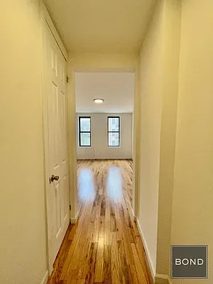 Rented by Bond New York | media 8