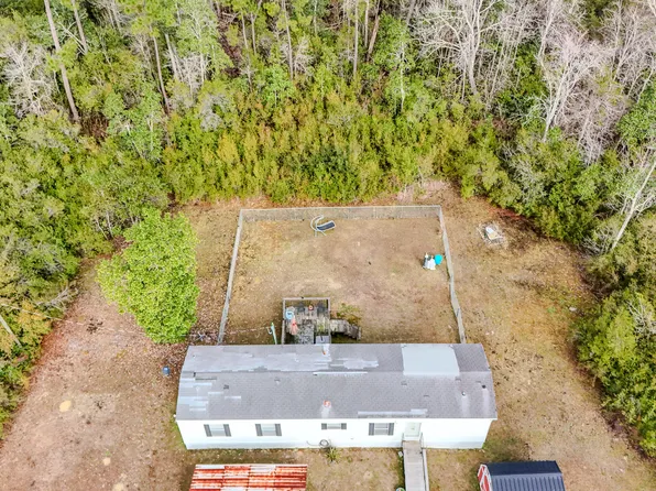 7525 Campflowers Rd, Youngstown, FL 32466