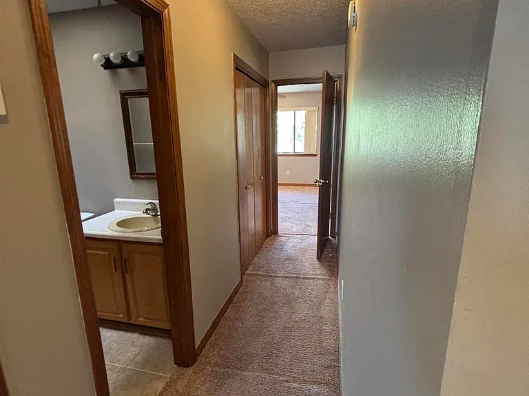 6441 Oakshore Dr — Photo 13