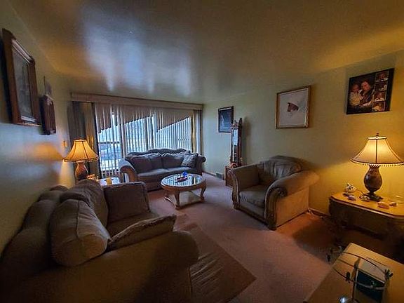3rd image of 212 46th Ave
