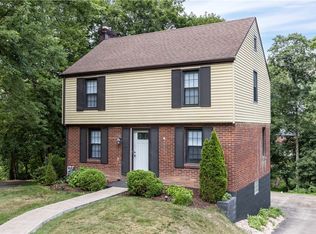 159 Cypress Dr, Pittsburgh, PA