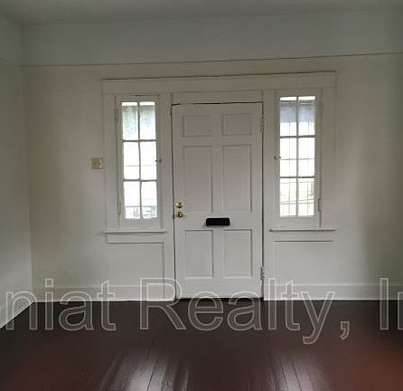 2nd image of 3215 Lafitte Ave #3215