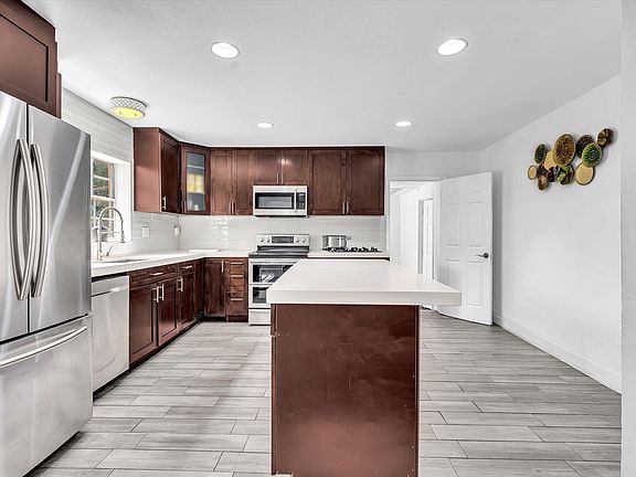5th image of 4400 W BROWARD Boulevard