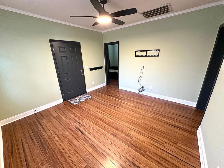 7 Juniper St NE — Photo 3