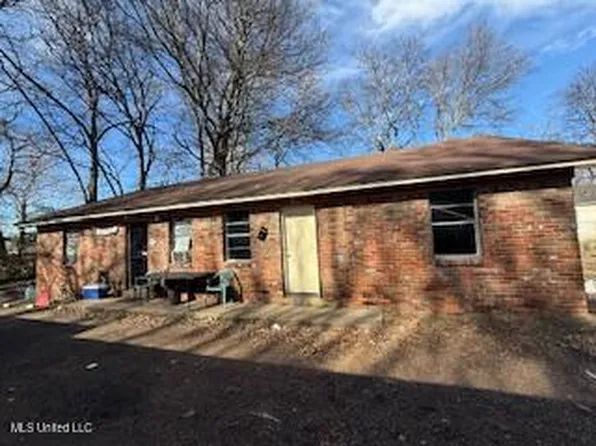 210 Avenue H #A, Greenwood, MS 38930