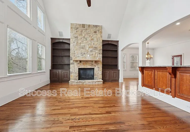 343 Summer Garden Dr — Photo 18