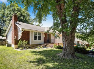 1014 SW Elwood Dr, Lees Summit, MO 64081