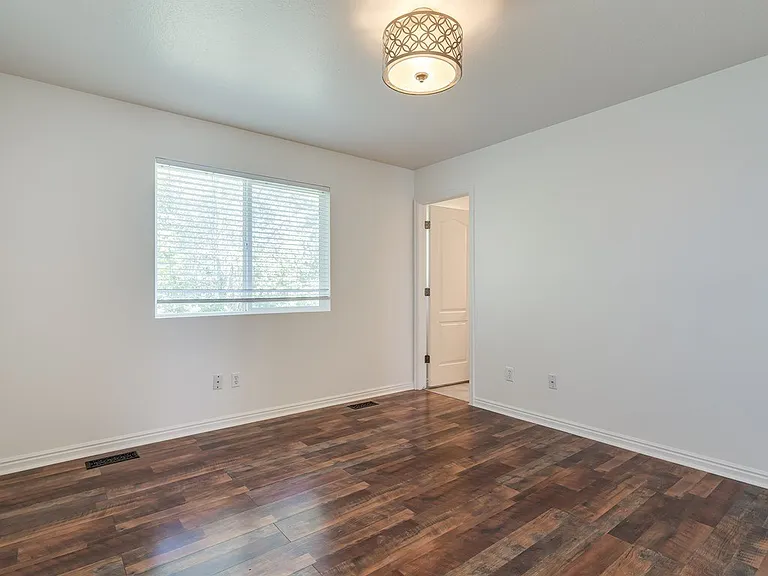 1812 W 1225 S — Photo 16