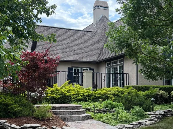 1427 S Owasso Ave, Tulsa, OK 74120