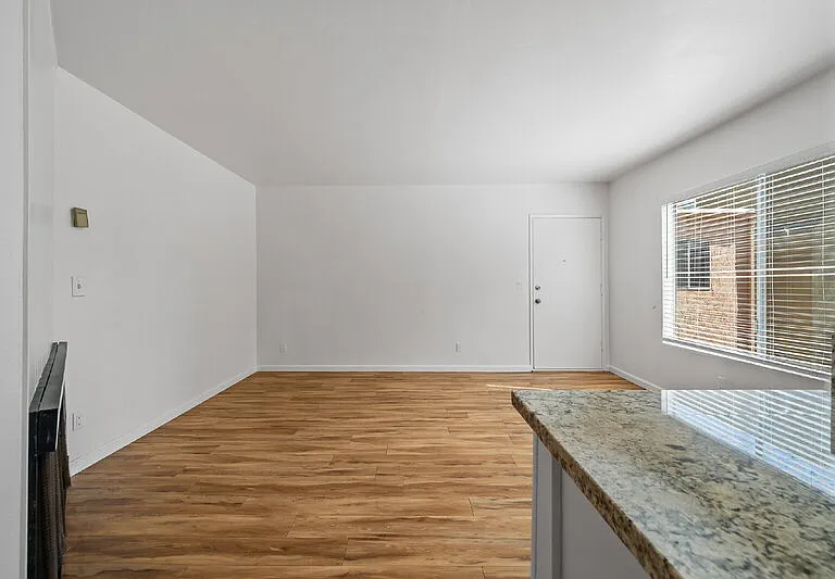 1452 Grand Ave #7 — Photo 10