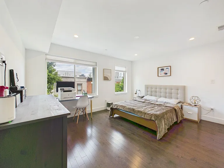 1335 S Garnet St — Photo 44