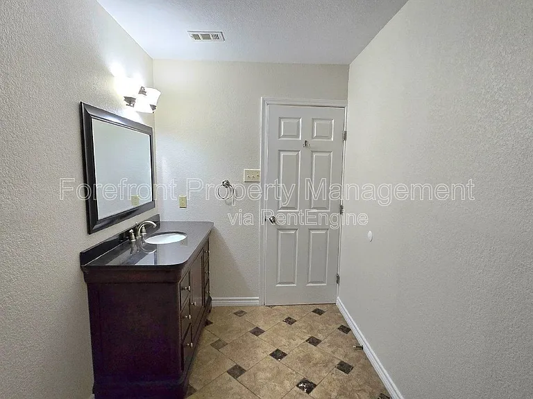 7609 Linkside St — Photo 21