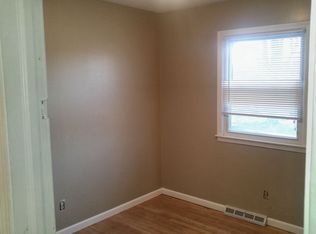 6607 E 135th St, Grandview, MO 64030