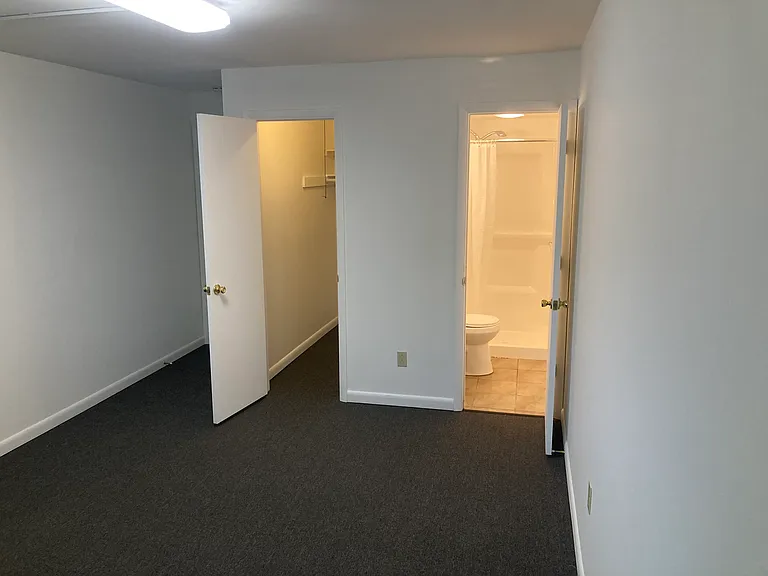 409 Lake St #C14 — Photo 18