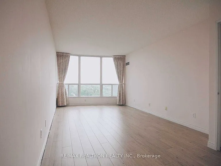 260 Doris Ave #1606 — Photo 11