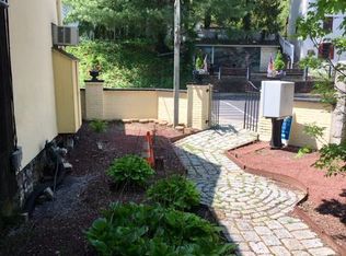 142 S Main St, New Hope, PA 18938