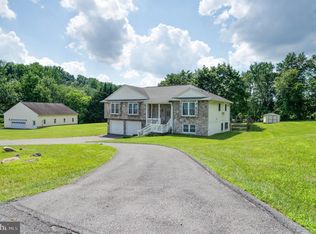 120 Miller Rd, Sinking Spring, PA 19608