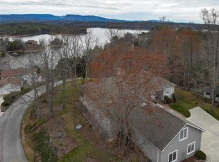 20 Magnolia Dr, Nebo, NC 28761