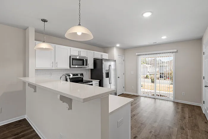 1006 Peony Ln — Photo 8