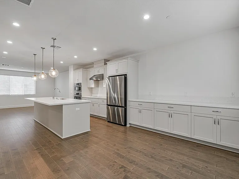 1010 Sinopia Ter — Photo 16