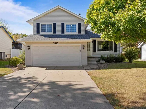 7415 Pin Tail Dr NE, Cedar Rapids, IA 52402