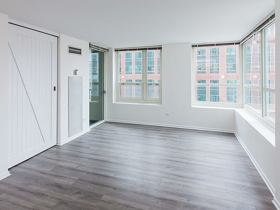 4th image of 345 N La Salle Dr APT 1410
