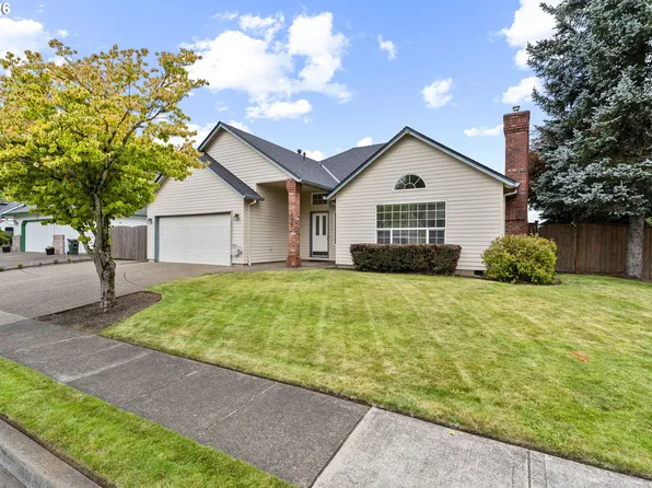 556 SE 10th Ave, Canby, OR 97013