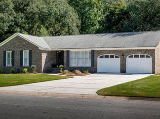 1011 Law Ln, Mount Pleasant, SC 29464