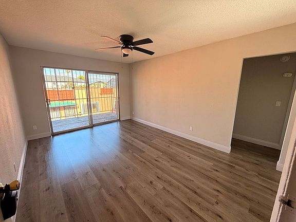 2nd image of 832 W 84th St APT 6