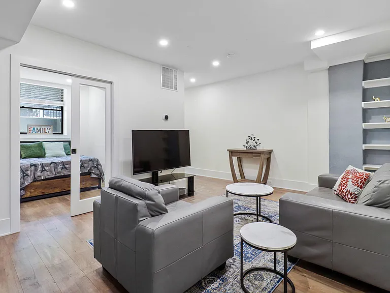 29 N St NW #1 — Photo 5