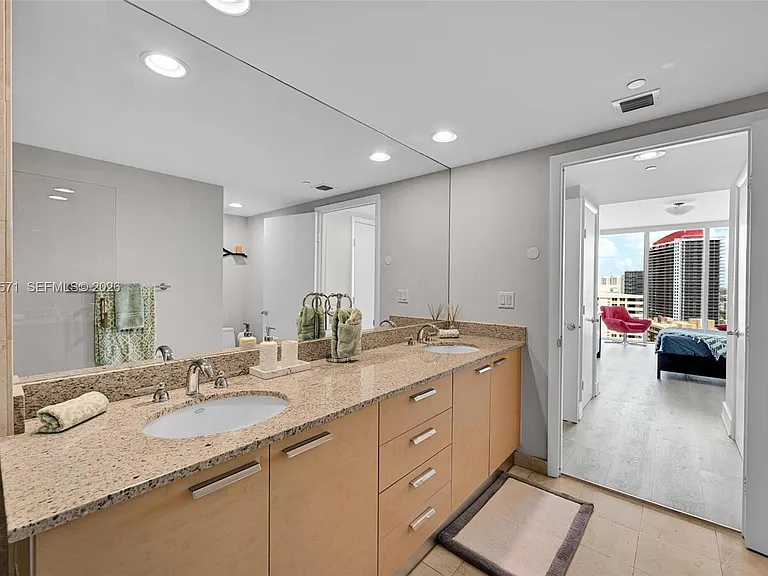 1850 S Ocean Dr #1907 — Photo 21