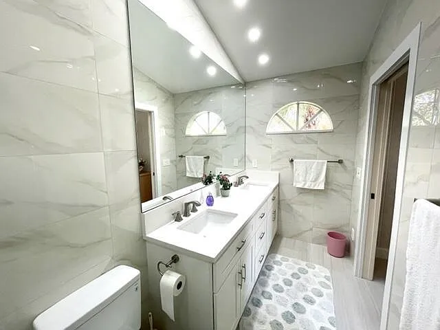 3008 Fairway Dr N — Photo 9
