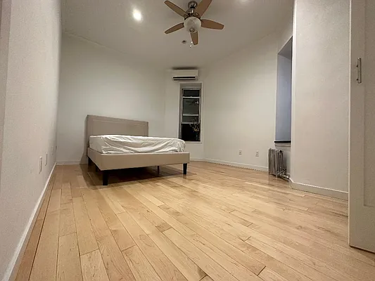 Rented by Ledvech Group | media 20