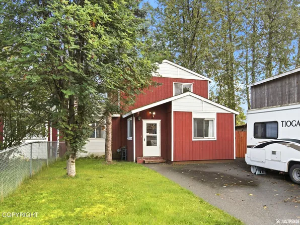 8123 Harvest Cir, Anchorage, AK 99502