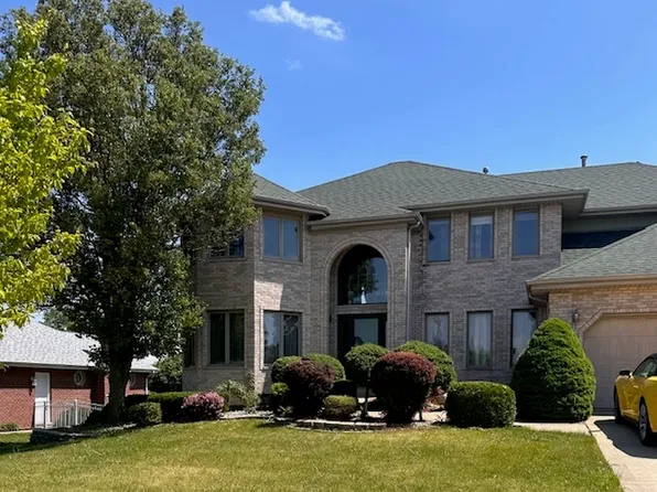 8825 Timbers Pointe Dr E, Tinley Park, IL 60487