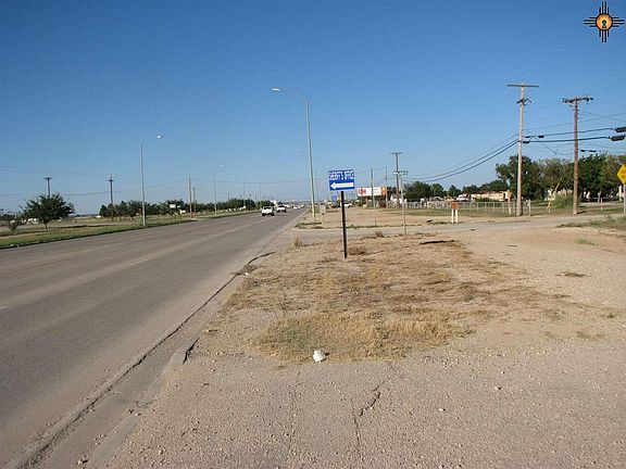 2nd image of 4902 National Parks Hwy