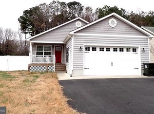 95 Rolando Dr, Colonial Beach, VA 22443