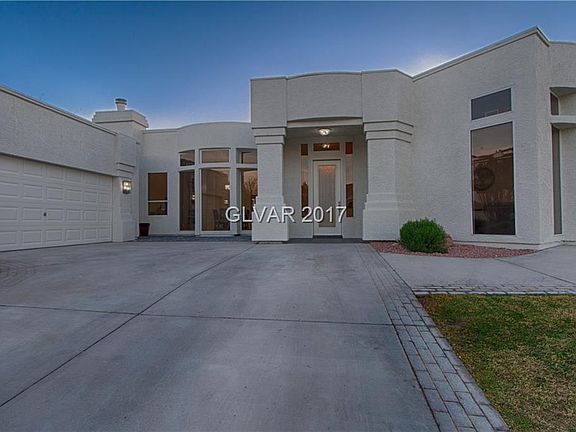 3rd image of 110 Casa Montana Ct