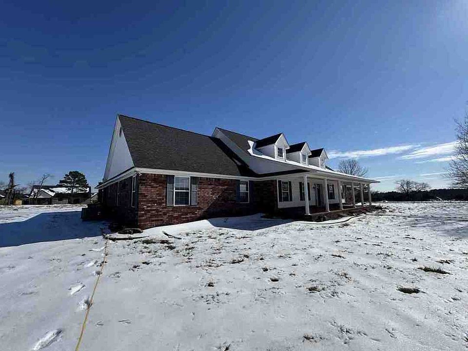 1st image of 2211 Yellowstone Dr