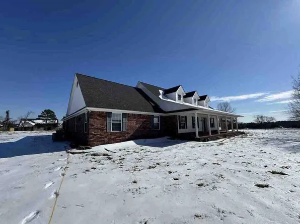 2211 Yellowstone Dr, Barling, AR 72923