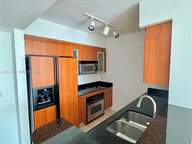 325 Biscayne Blvd #1116 — Photo 1