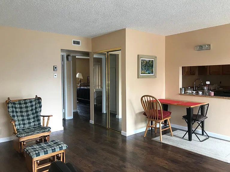 500 Glenwood Cir #413 — Photo 22