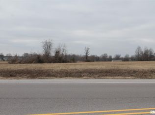 1 Frontage Rd, Carterville, IL 62918