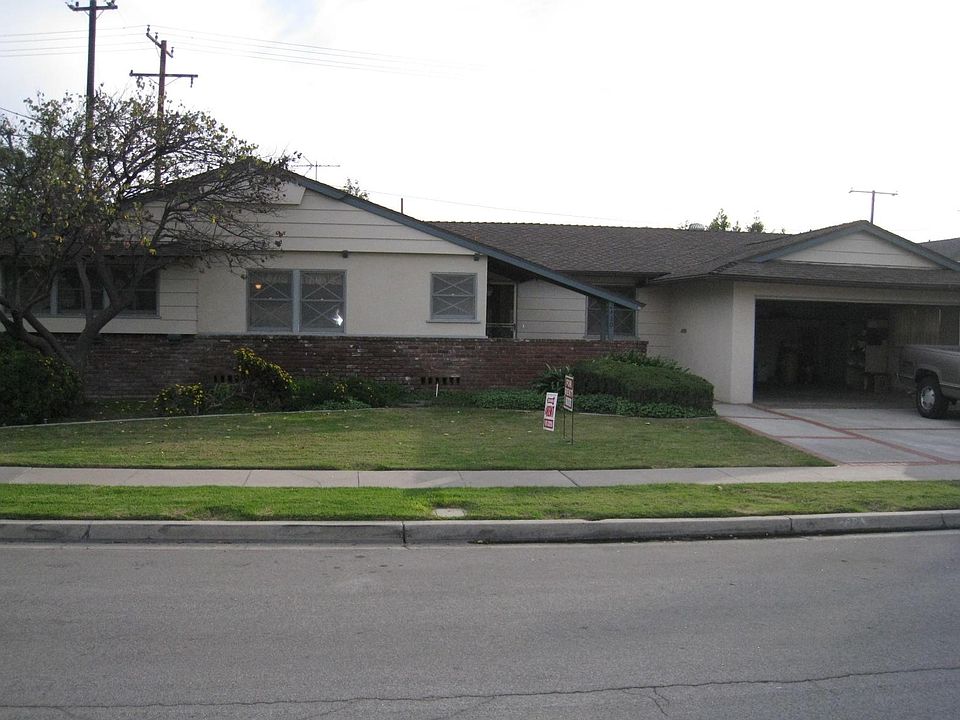 1st image of 2420 E Normandy Dr #1