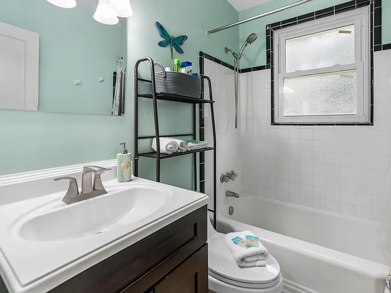 1507 W Gregory St — Photo 10